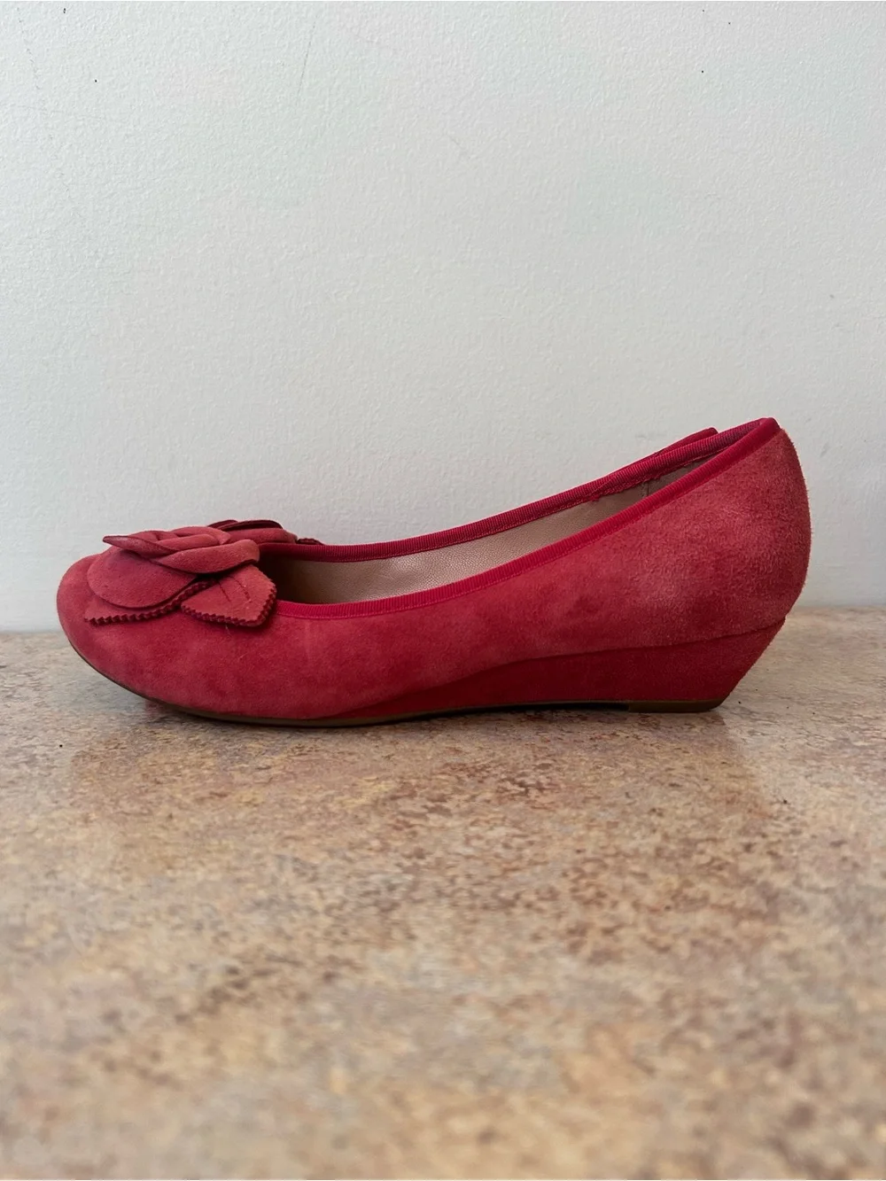 hotter by comfort concept Periwinkle soft red suede wedge US 8/UK 6